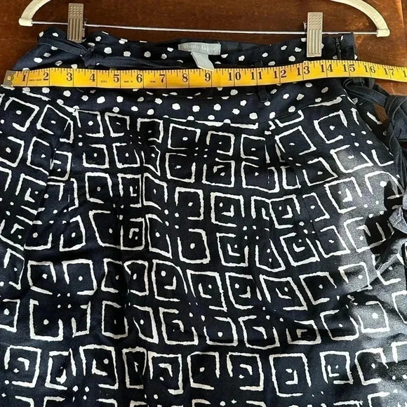 Sherry Taylor Ethnic Print Blue and White Skirt Size Medium - Picture 7 of 9
